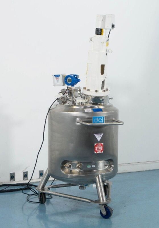 65 gallon DCI, Stainless Steel sanitary jacketed reactor, 45/FV @ 400°F shell, 125 psi, mounted on wheels - Image 3
