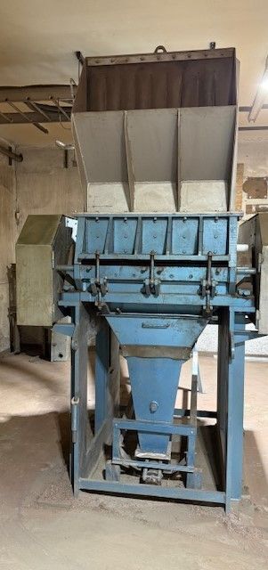Eldan #GRA-F952, heavy duty granulator / refiner, 100 HP, e-scrap, air cooled motor - Image 6