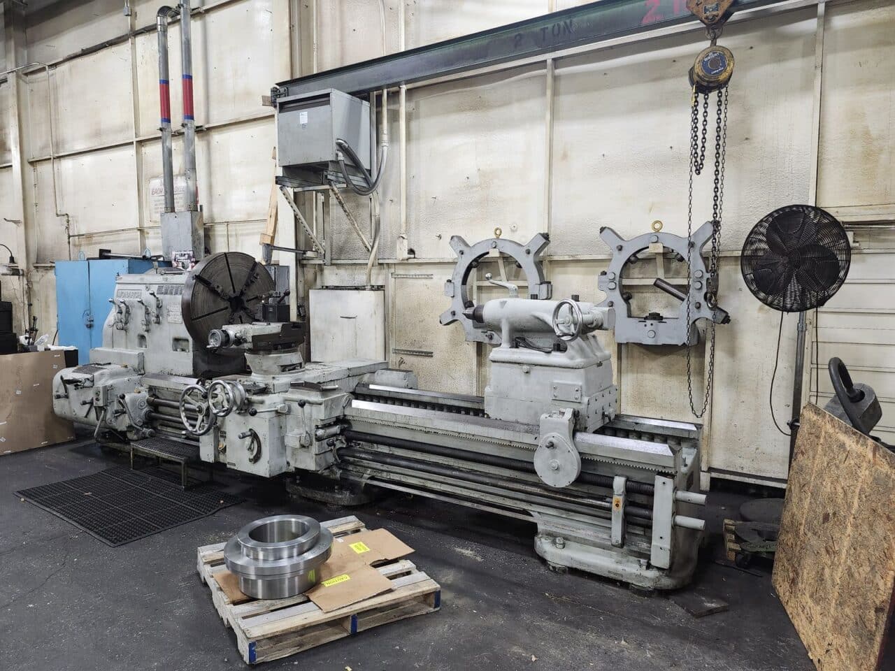 405" x 108" Monarch #32NN, lathe, steady rests, chuck, 1957 - Image 1