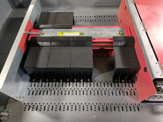 800 Amp. Square D 12-12394597, HCW I-Line Panelboard, 208Y/120 Volts, 3PH, 4W, 30 Space, weather protected - Image 6