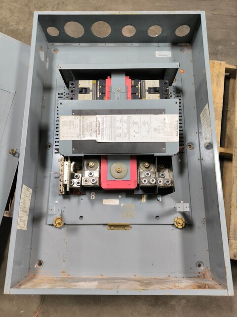 300 Amp. Square D 93635-302, HCM I-Line Panelboard, 120/208 VAC, 3PH, 4W, 18 Space - Image 2