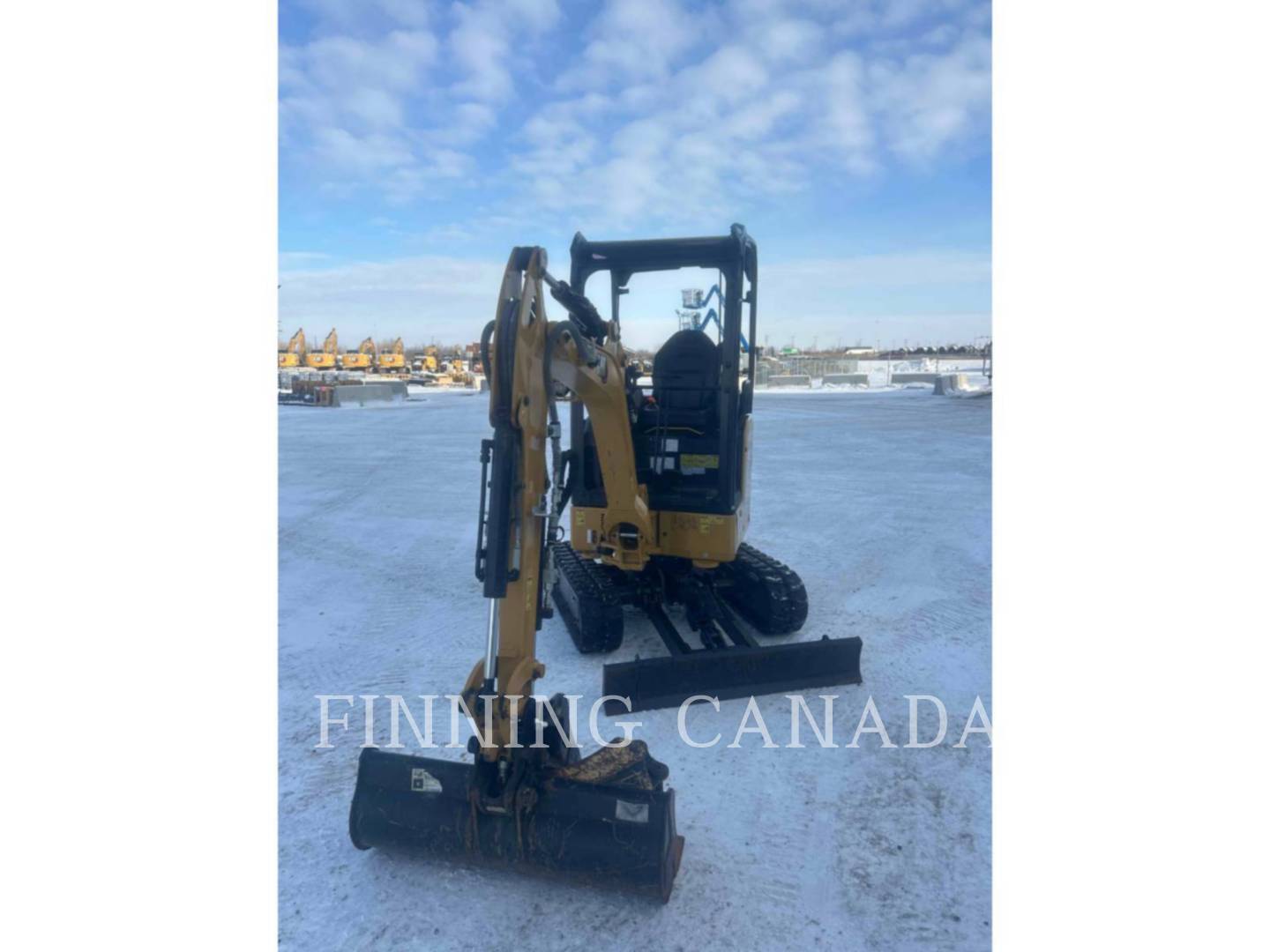 Caterpillar 301.5-05, Crawler Excavator, 260 hours, S/N: MNH02891, 2024 - Image 8