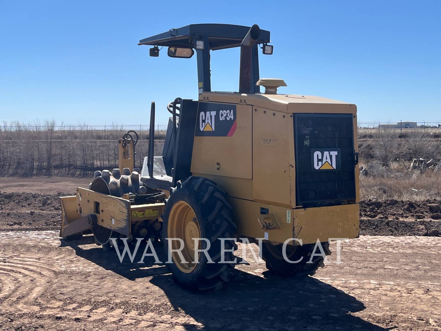 Caterpillar CP34, Vibratory Single Drum Pad, 1537 hours, S/N: 51500222, 2016 - Image 3