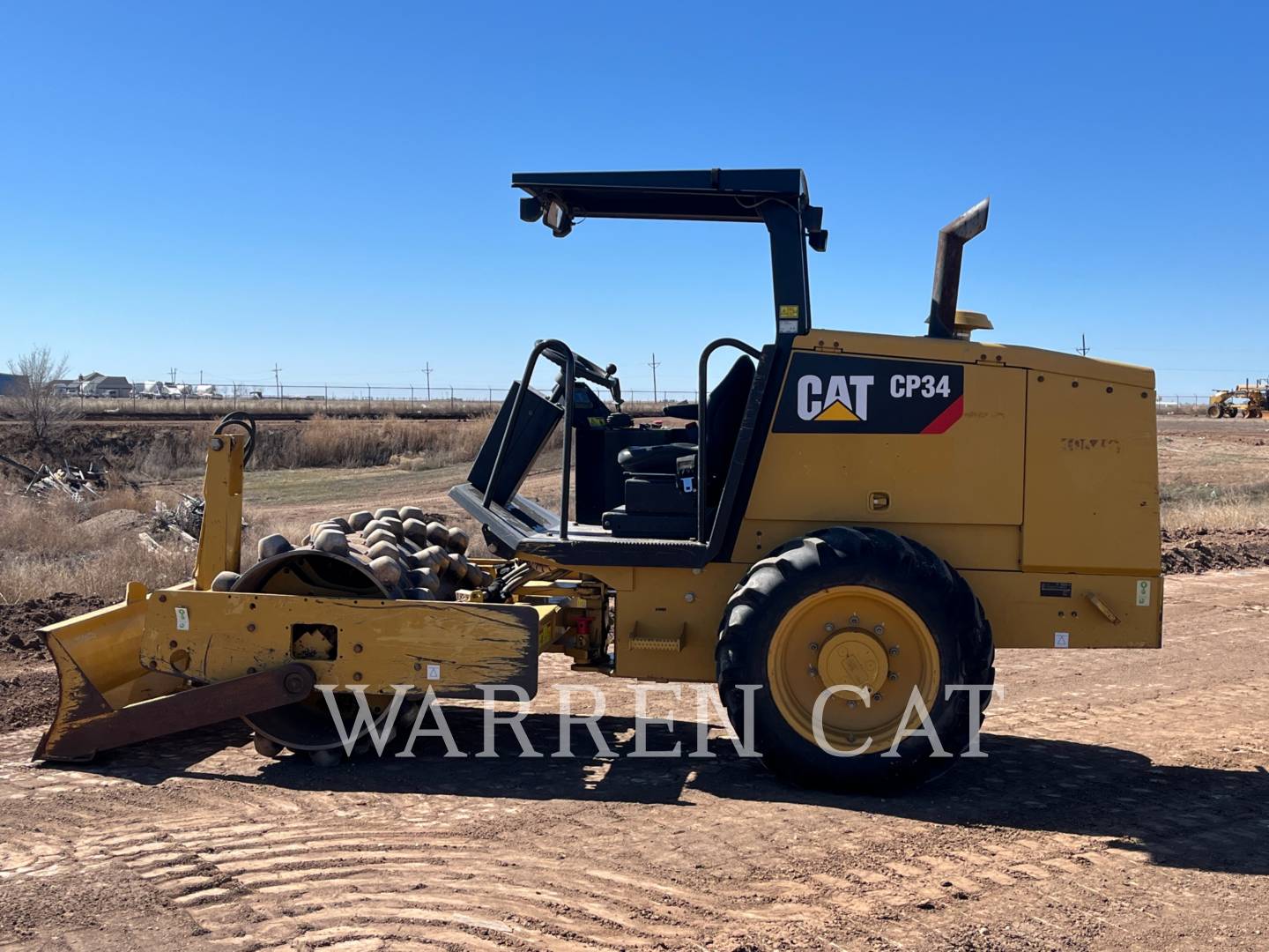 Caterpillar CP34, Vibratory Single Drum Pad, 1537 hours, S/N: 51500222, 2016 - Image 7