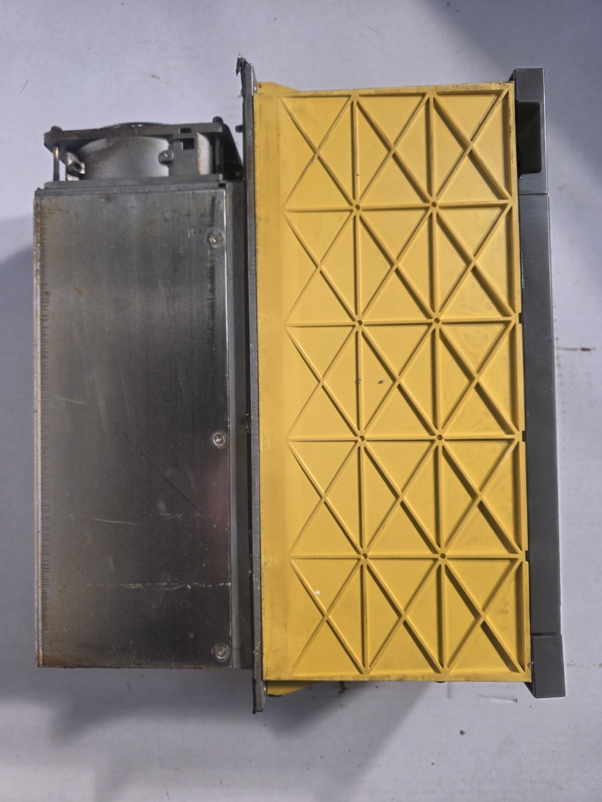 Fanuc #A06B-6088-H422#H501, Spindle Amplifier Module, 25.2 kW, 283-325 VDC Input, 230 VAC Output - Image 4