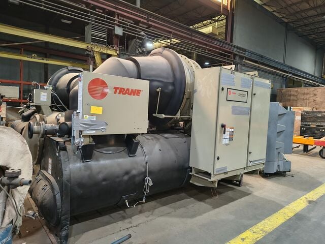 400 Ton, Trane #CVHE400, Centrifugal water cooled chiller, 2020 (3 available) - Image 3