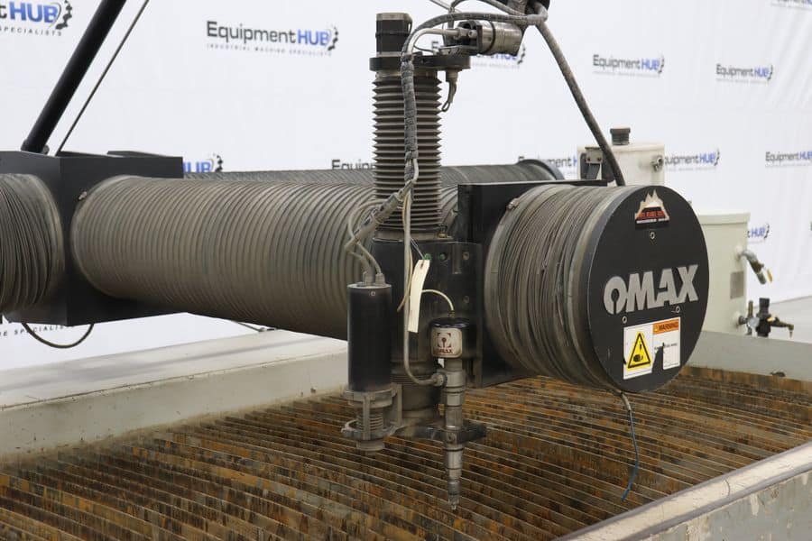 Omax #55100, CNC waterjet, 4.5' x 8.3', 30 HP, 60000 psi, garnett hopper, chiller, height sensor, 2021 - Image 6