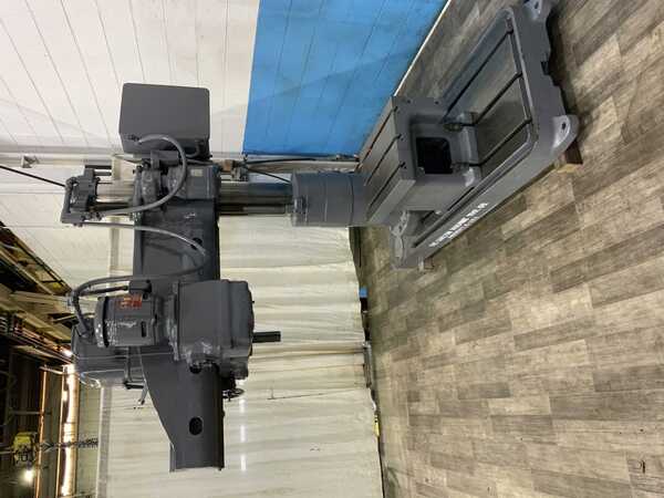 4' -9" Carlton #0A, radial arm drill, 53" x 31" base area, power elevation, coolant, box table, 5 HP - Image 7