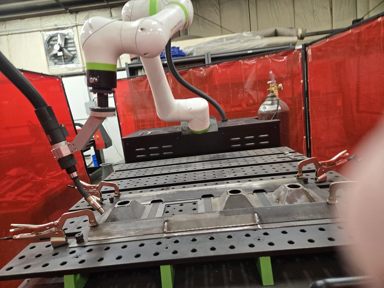 Fanuc, CRX-10IA/L, Cobot Welder, 6 axis - Image 2