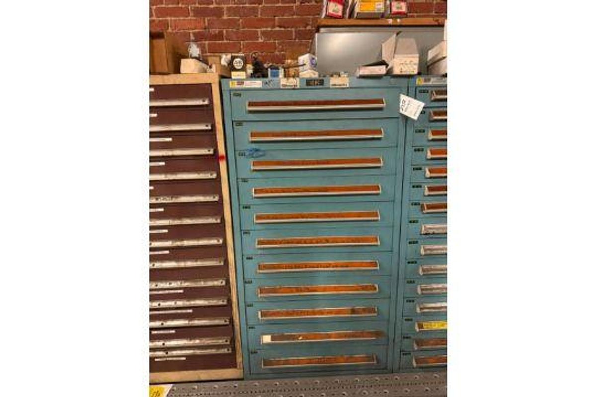 11 Drawer Vidmar, Tool Cabinet w/ Deviders - Image 1
