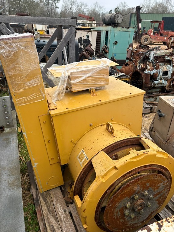 450 kW, 1800 RPM, Caterpillar LC6124D Generator, 12 Lead, Single Bearing - Image 2