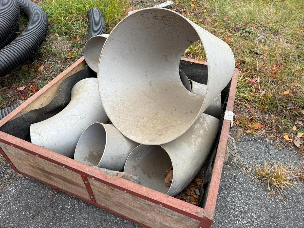 lot of large industrial pipe fittings & pipe junct - Image 8