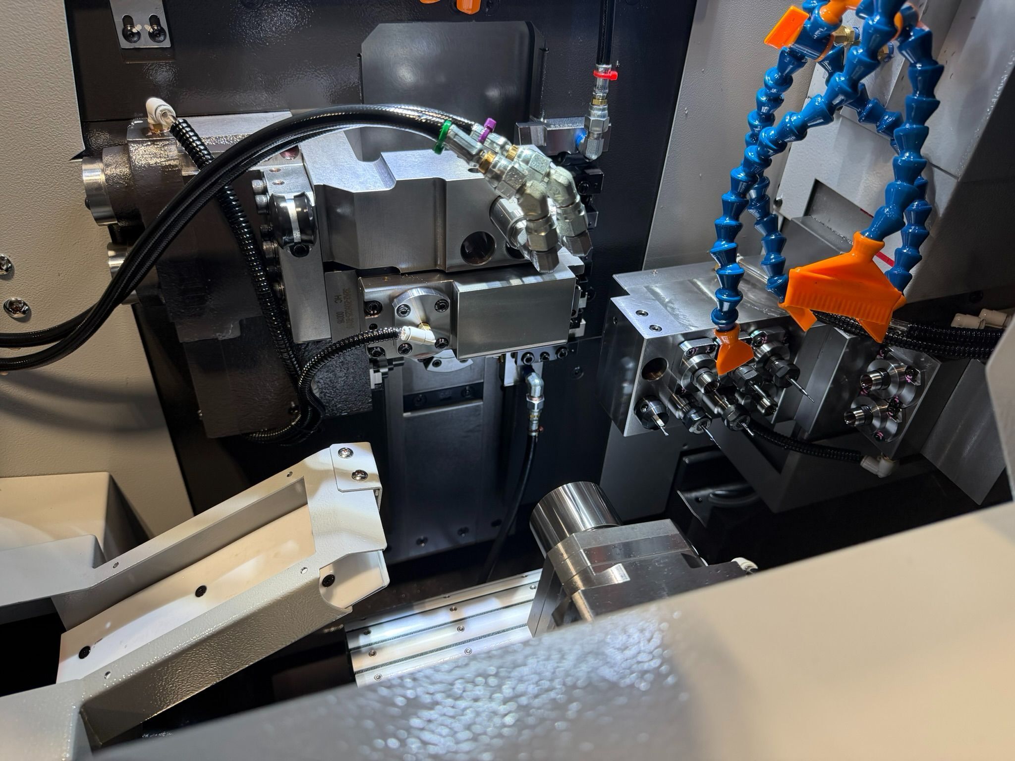 Tsugami #B0126-V, 6-Axis CNC Swiss Type Lathe, 6.69" max. headstock, 5 HP, 12000 RPM, 28 tool positions - Image 4