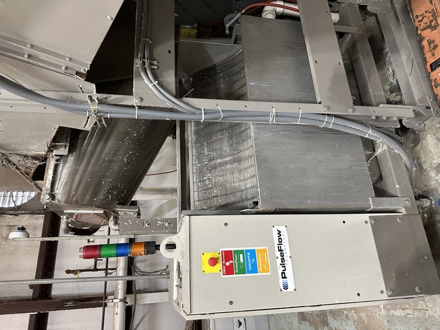 150 Lb. Milnor #76039L3F, Pulseflow CBW, 6-Module, 30/115 psi Steam, 5/75 psi Water, 85/110 psi Air, 208 V - Image 7