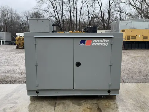 30 KW MTU #30PGC6NLT1, Natural gas generator set, 120/208 Volts, 3-phase, 230 hours, 1800 RPM, GM 3.0L - Image 4