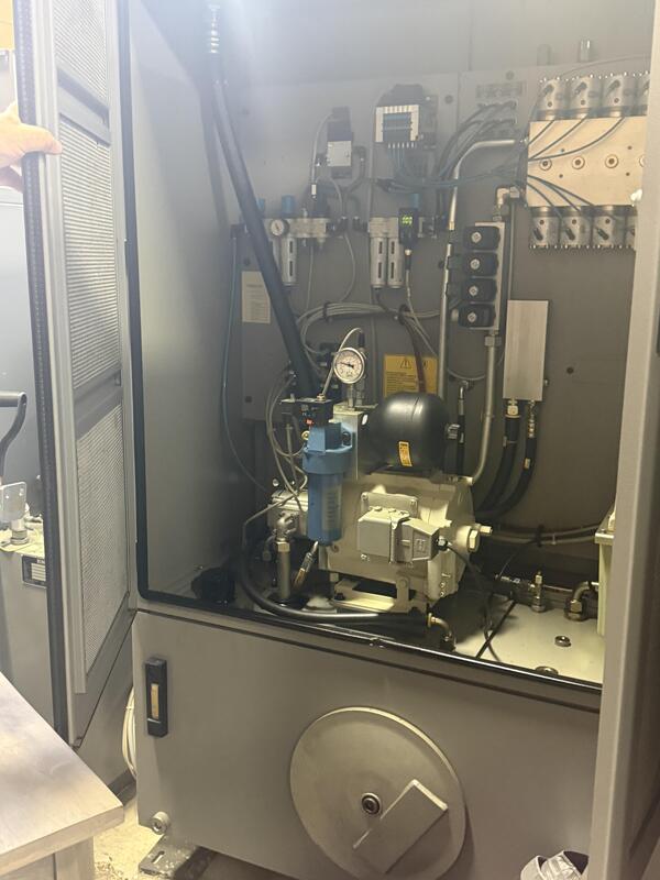 Traub #TNX65/42, CNC Lathe, 6" chuck, 2.6" bar, 32 HP, 5k RPM, 66 holders, TX8is cnc, parts, 2007 - Image 8