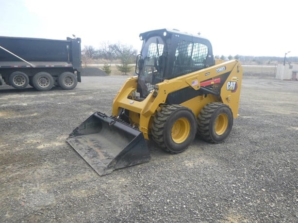Caterpillar 236D3, Compact Wheel Skid Steers, 136 hours, 2023 - Image 1