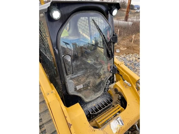 Caterpillar 279D, Compact Track Loader, Radial Lift design, 2838 hours, 2019 - Image 8