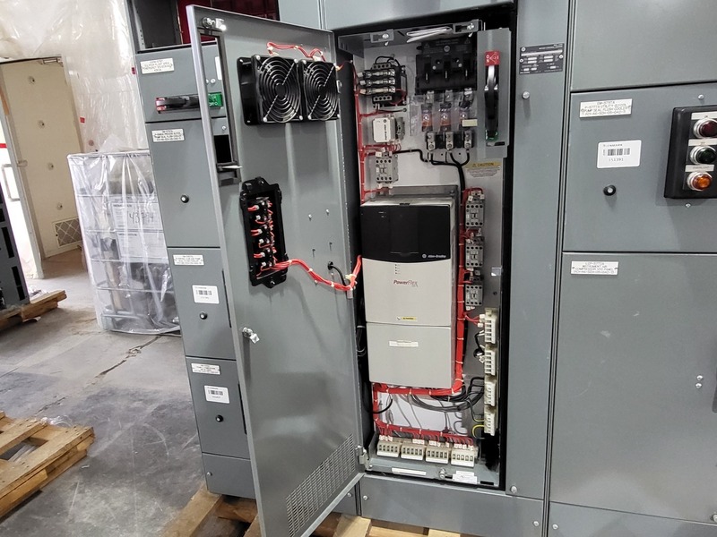 40 HP Allen-Bradley, YUTKNPN90/2AZ, Variable Frequency Drive, 41 amps, 600 Volts, 3PH - Image 2