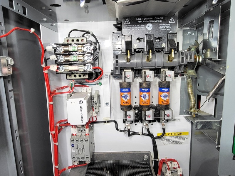 40 HP Allen-Bradley, YUTKNPN90/2AZ, Variable Frequency Drive, 41 amps, 600 Volts, 3PH - Image 3