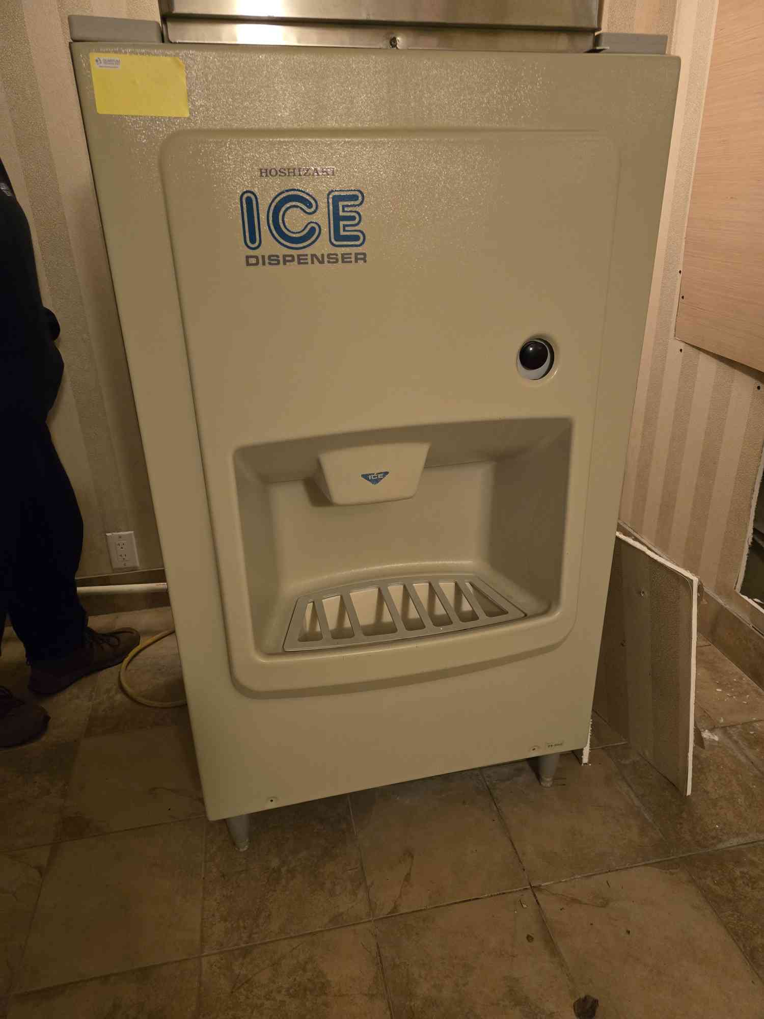 Hoshizaki #KM-515MAH, Commercial Ice Dispenser, w/ Ice Maker, 404A - Image 7