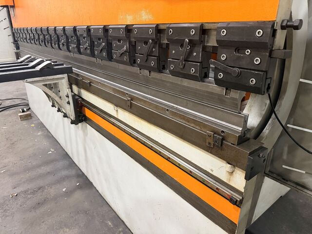 176 Ton, Ermaksan #CNC-SAP-12X176, cnc press brake, 12' overall, 7" stroke, 128" between housing, 20 HP, 4 - Image 4