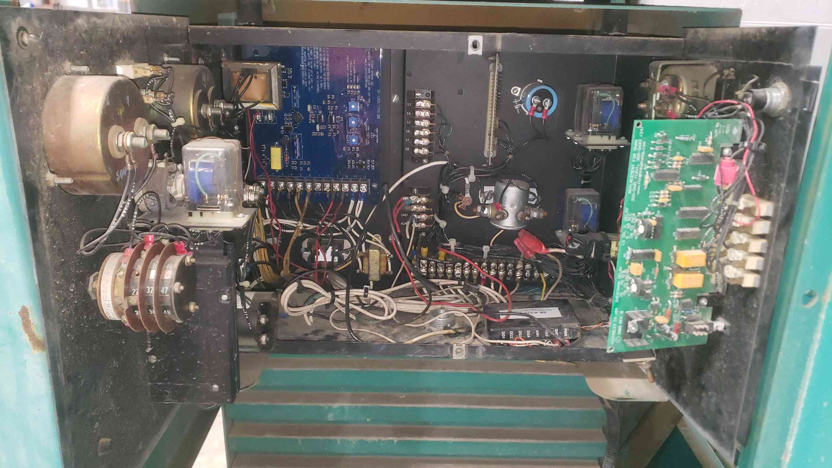 125 KW Onan #125.ODYD-15R/20904H, Diesel Generator, #685-T engine, 1 & 3PH, 819 Hrs - Image 8