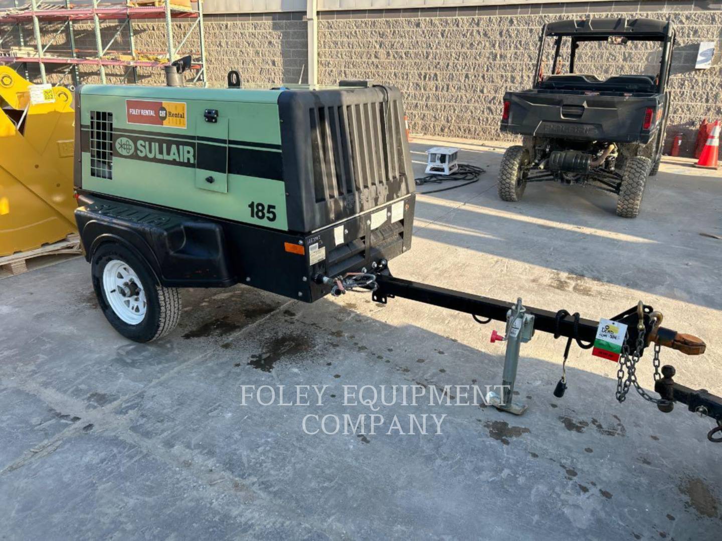 185 cfm, 100 psi, Sullair #185DPQ, mobile air compressor, Cat TF4 engine, 638 hours, 2023 - Image 2