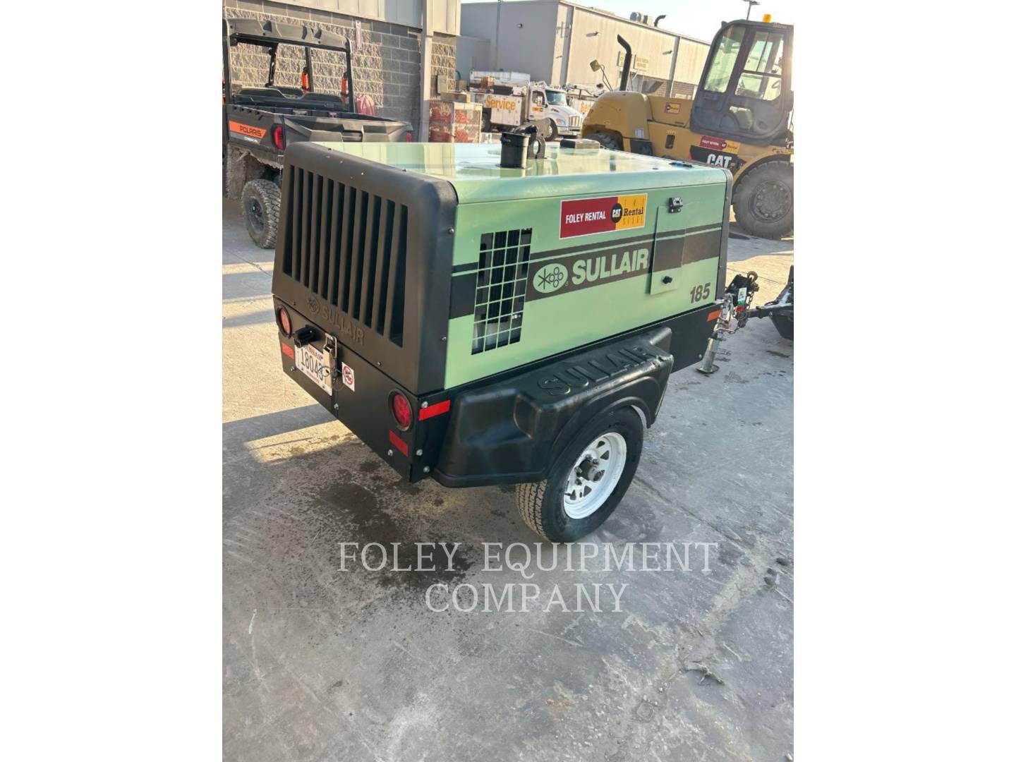 185 cfm, 100 psi, Sullair #185DPQ, mobile air compressor, Cat TF4 engine, 638 hours, 2023 - Image 3
