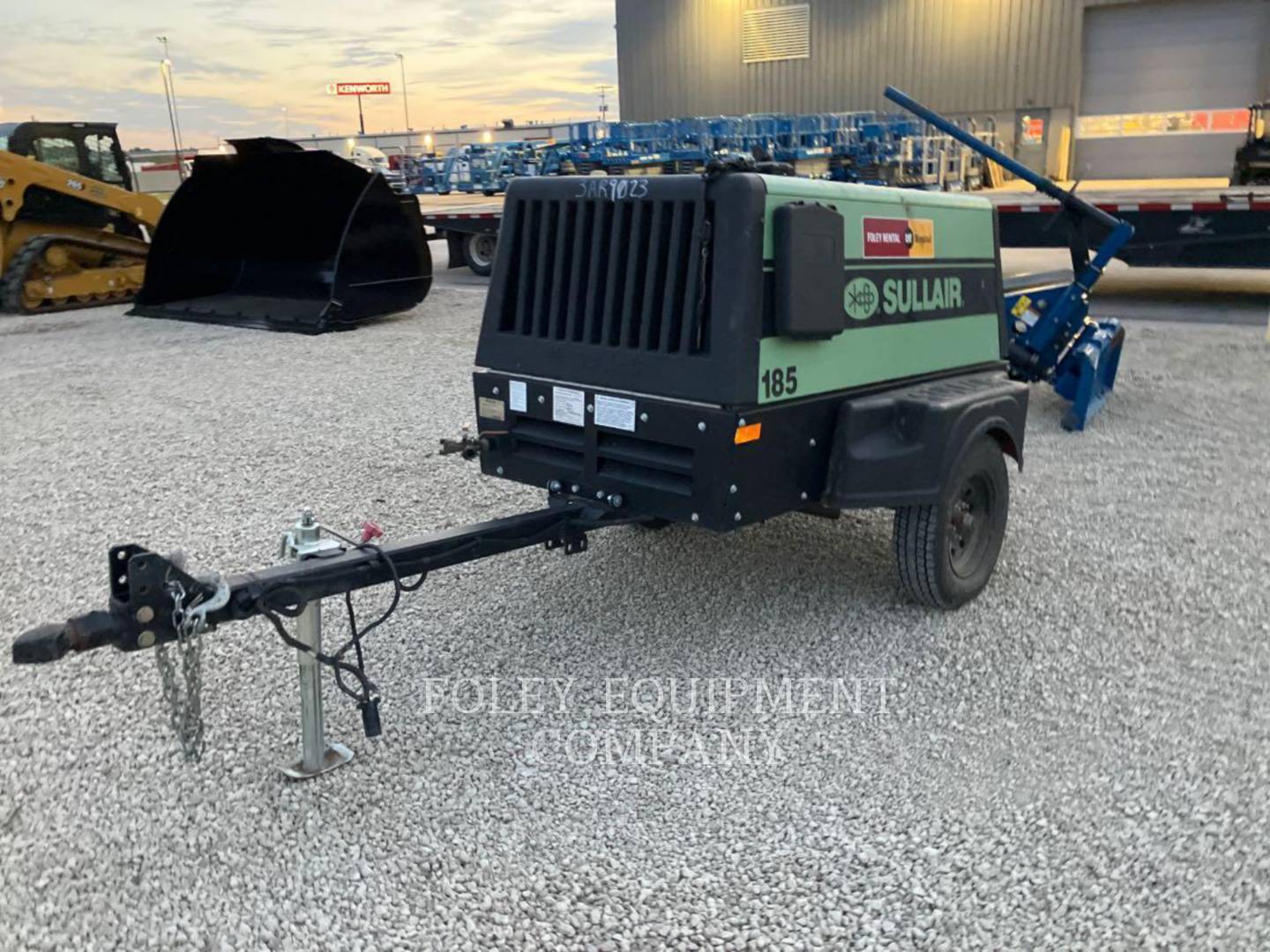 185 cfm, 100 psi, Sullair #185DPQ, mobile air compressor, Cat TF4 engine, 680 hours, 2023 - Image 1