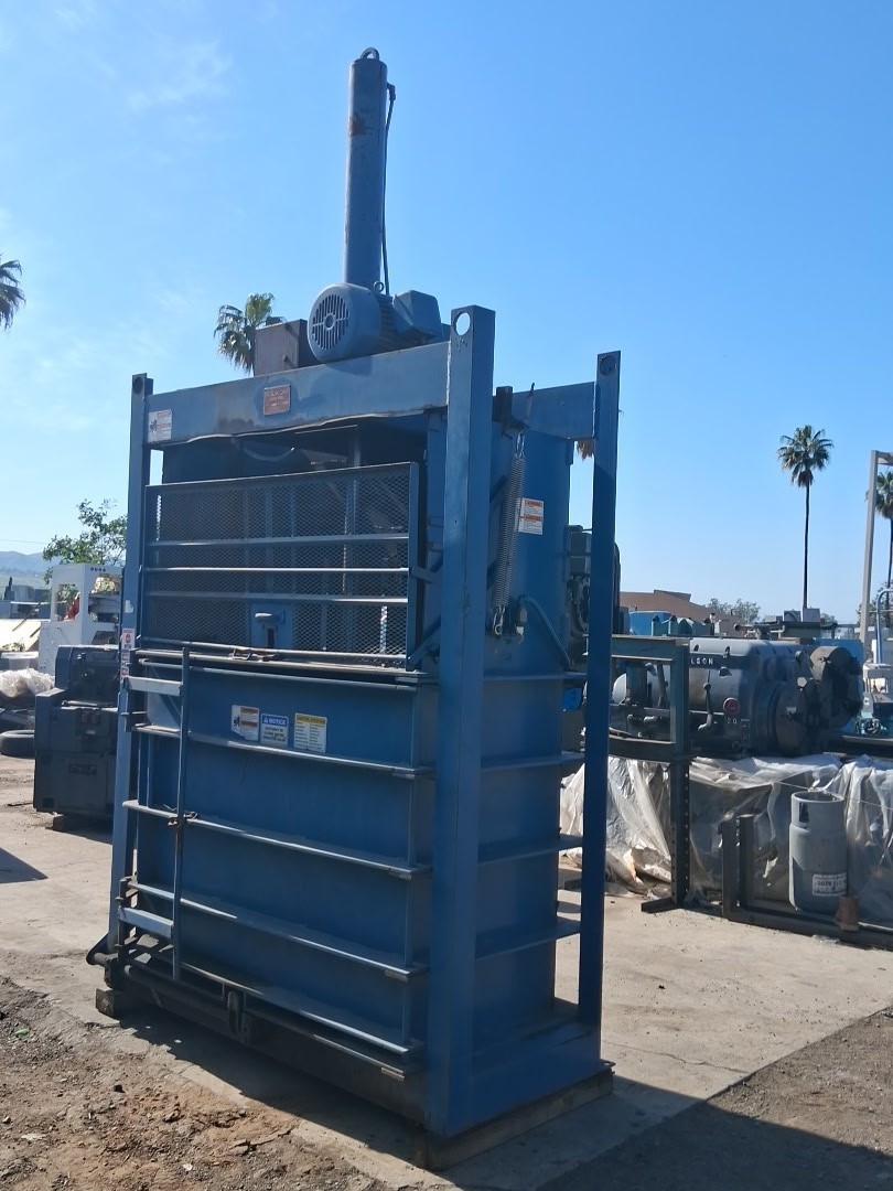 Kilkom #K1-9, Baling Press/Trash Compactor - Image 5
