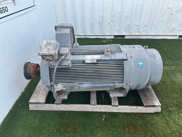 350 HP 1185 RPM Teco Westinghouse #AEHGTK, Industrial Motor, Frame 5011C, 4160 Volts - Image 1
