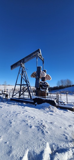 228 American #228-212-86, Pump Jack - Image 1