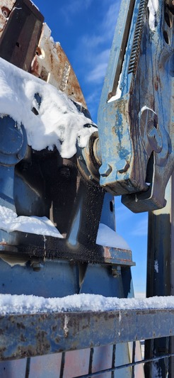 320 LeGrand #320-213-100, Pump Jack - Image 8