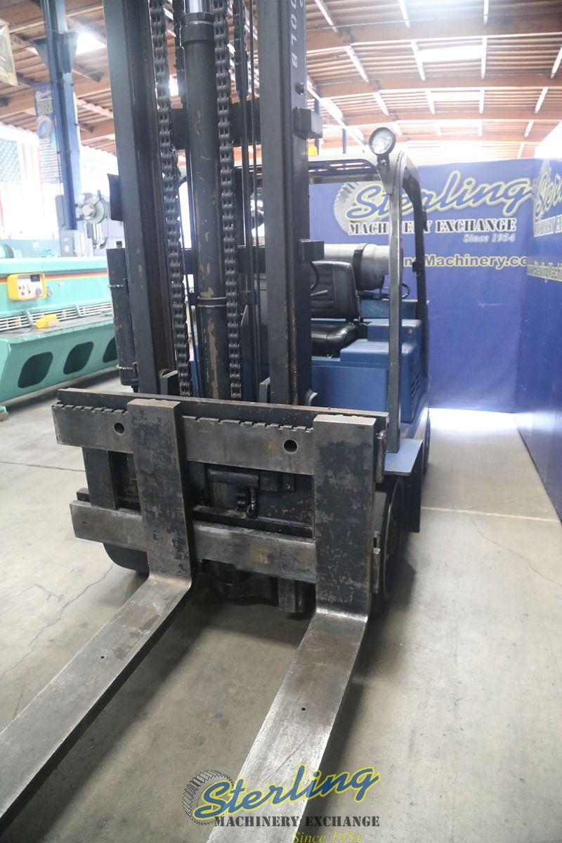 15000 lb. Caterpillar #T150D, forklift, 133" lift height, side shift, propane driven, hard rubber tires, 2 - Image 9