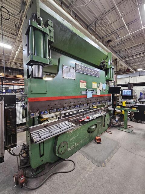 175 Ton, Cincinnati #175-CBIIX10, CNC Hydraulic Press Brake, 12' overall length, 120" between housings, 16" - Image 1