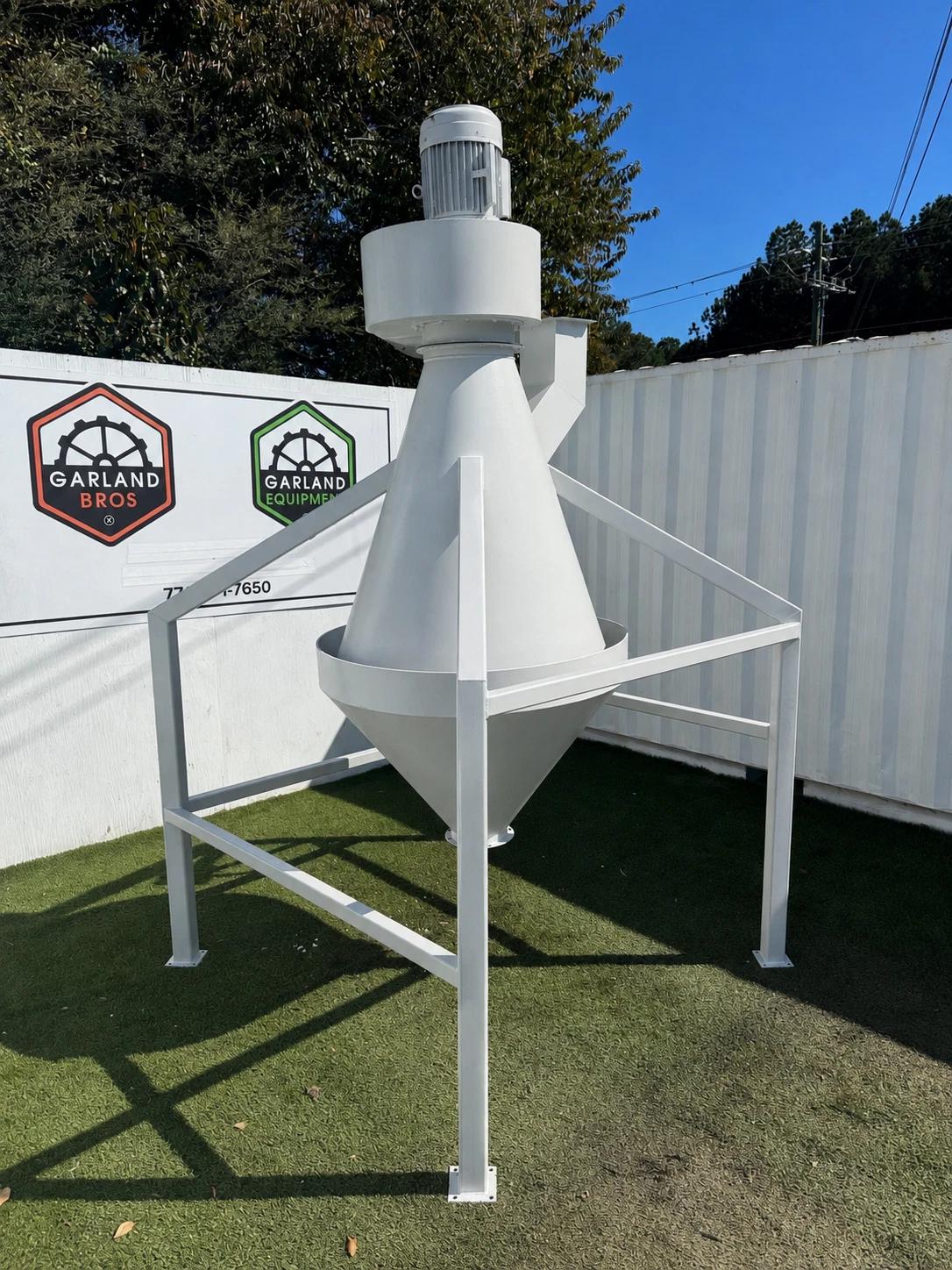 43" Packer Cyclone, 113.5" height, 45" x 30" cone, 7.5 HP TECO-Westhinghouse motor, 230/400 V. - Image 2