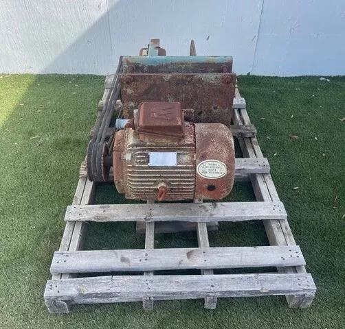 15 HP, 1770 RPM, Dodge #TA4207H15, Speed Reducer w/ WEG motor, 16.00 :1 ratio - Image 2