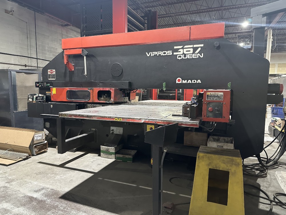 33 Ton, Amada #Vipros-367-Queen, CNC Turret Punch, 60" x144" sheet, 58 Turret Station, 4 automatic index, 2001 - Image 2