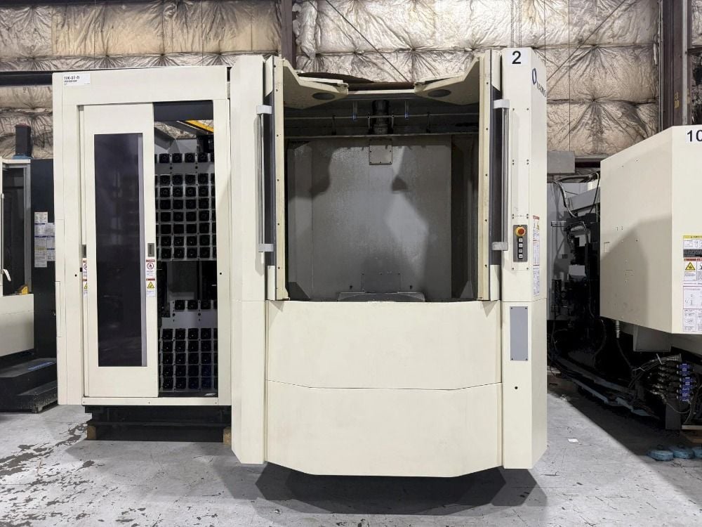 Makino a81nx horizontal machining center