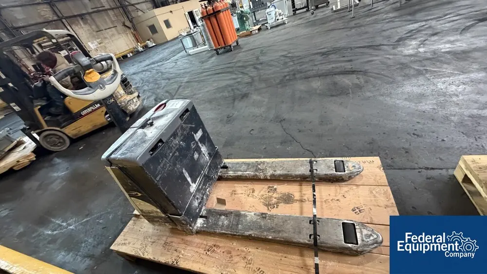 4500 lb. Crown #E, Pallet Runner, #WP3035-45 - Image 5