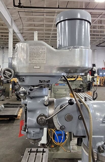 Bridgeport #Series-I, vertical mill, 9" x42" tbl., 1 -1/2 HP, 31" X, 12" Y, 16" Z, R8, 2J head, X-Axis power - Image 5