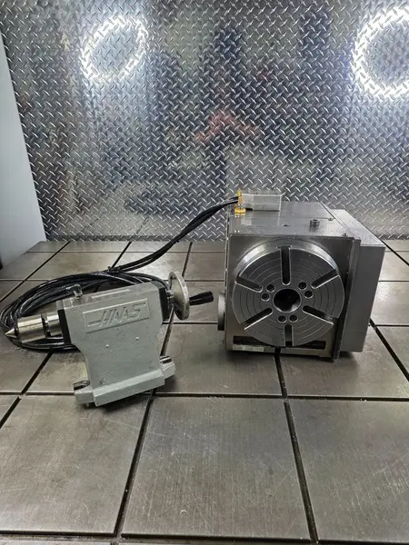 8.3" x 8" Haas #SHRT-210SPH, CNC rotary table, 4-Axis, 6" tailstock, pneumatic brake - Image 2