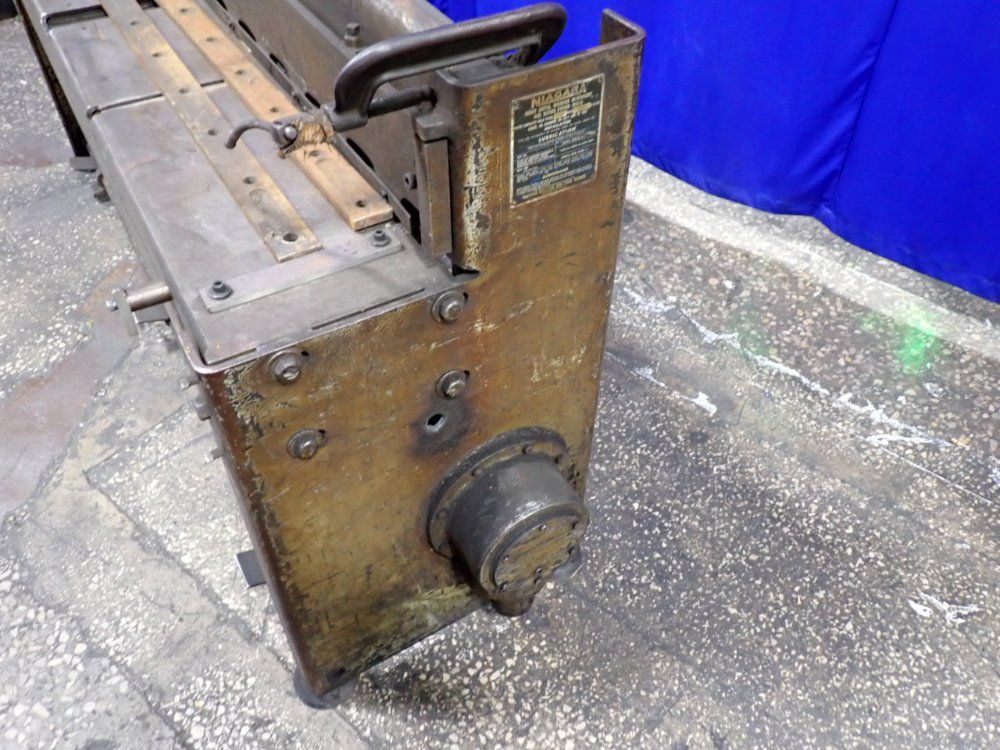 16 gauge x 6' Niagara, Sheet Metal Power Shear, 1.5 HP, 220/440 V - Image 4