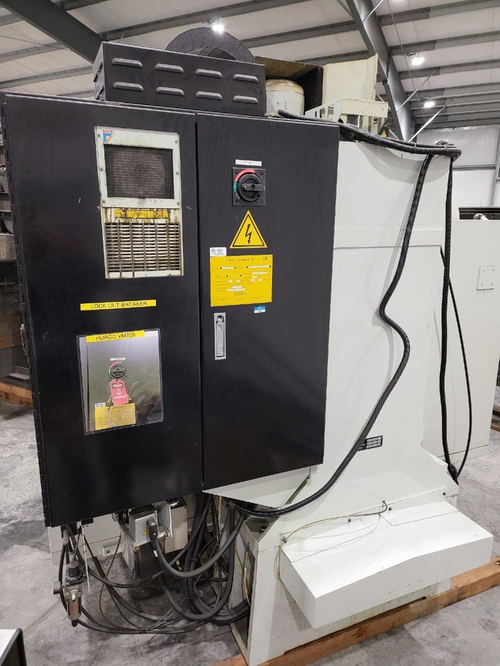 Hurco #VM-20, CNC vertical machining center, 20 automatic tool changer, 40" X, 20" Y, 20" Z, 10000 RPM, #40 - Image 7