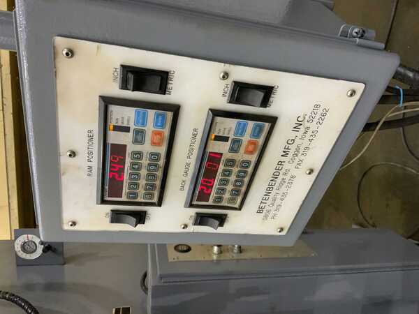 240 Ton, Betenbender #10-240T, hydraulic press brake, 10' overall, 102" between housing, 6" stroke, 30 HP - Image 7