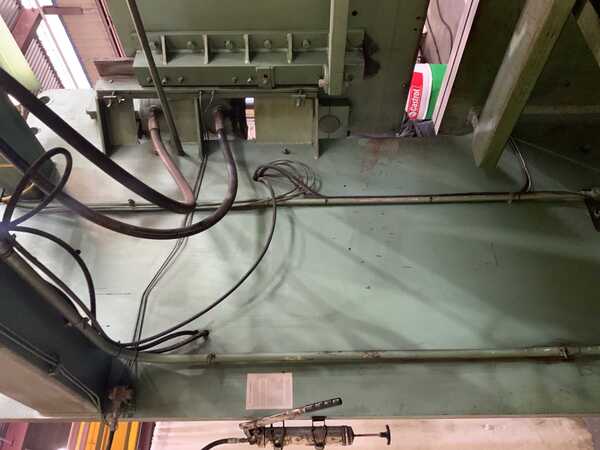 240 Ton, Betenbender #10-240T, hydraulic press brake, 10' overall, 102" between housing, 6" stroke, 30 HP - Image 5