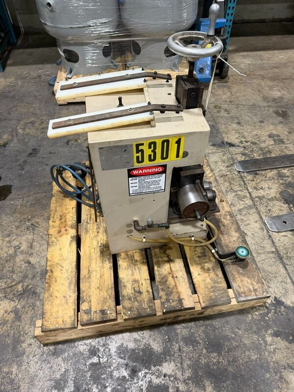 Schmidt #509, Hydraulic Roll Marking Machine, 1.45 ton, 8.5" width x 6.75" D table, 1/2" ram stroke, 3-7/16" - Image 4