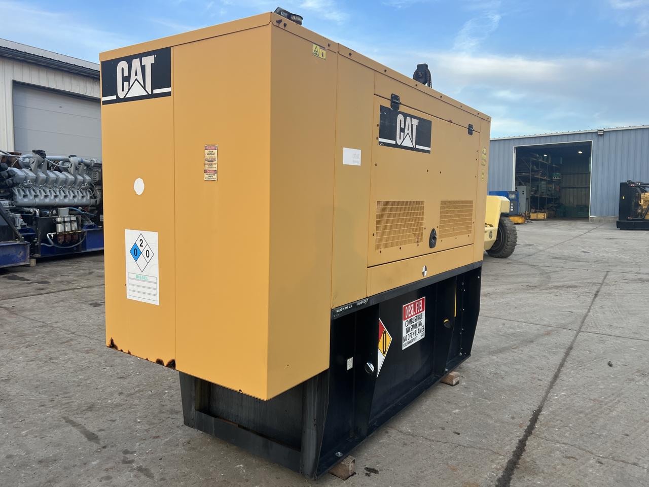 60 KW Caterpillar #C4.4, Diesel Generator Set, Sound Attenuated Enclosure, Base Fuel Tank, 120/240 Volts, 411 - Image 4