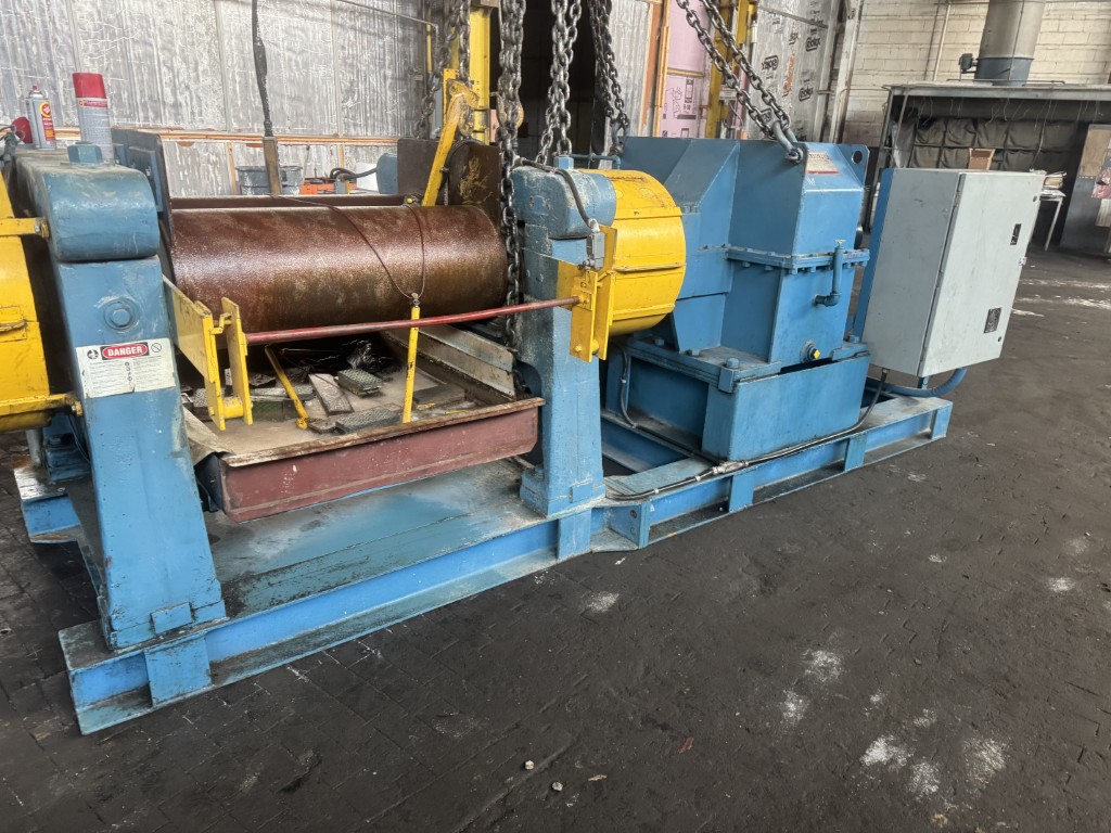 16" x 42" Farrel, 2-Roll Rubber Mill, 75 HP @ 705 RPM Reliance motor, Philadelphia gearbox, 35:1 ratio, 480 - Image 9
